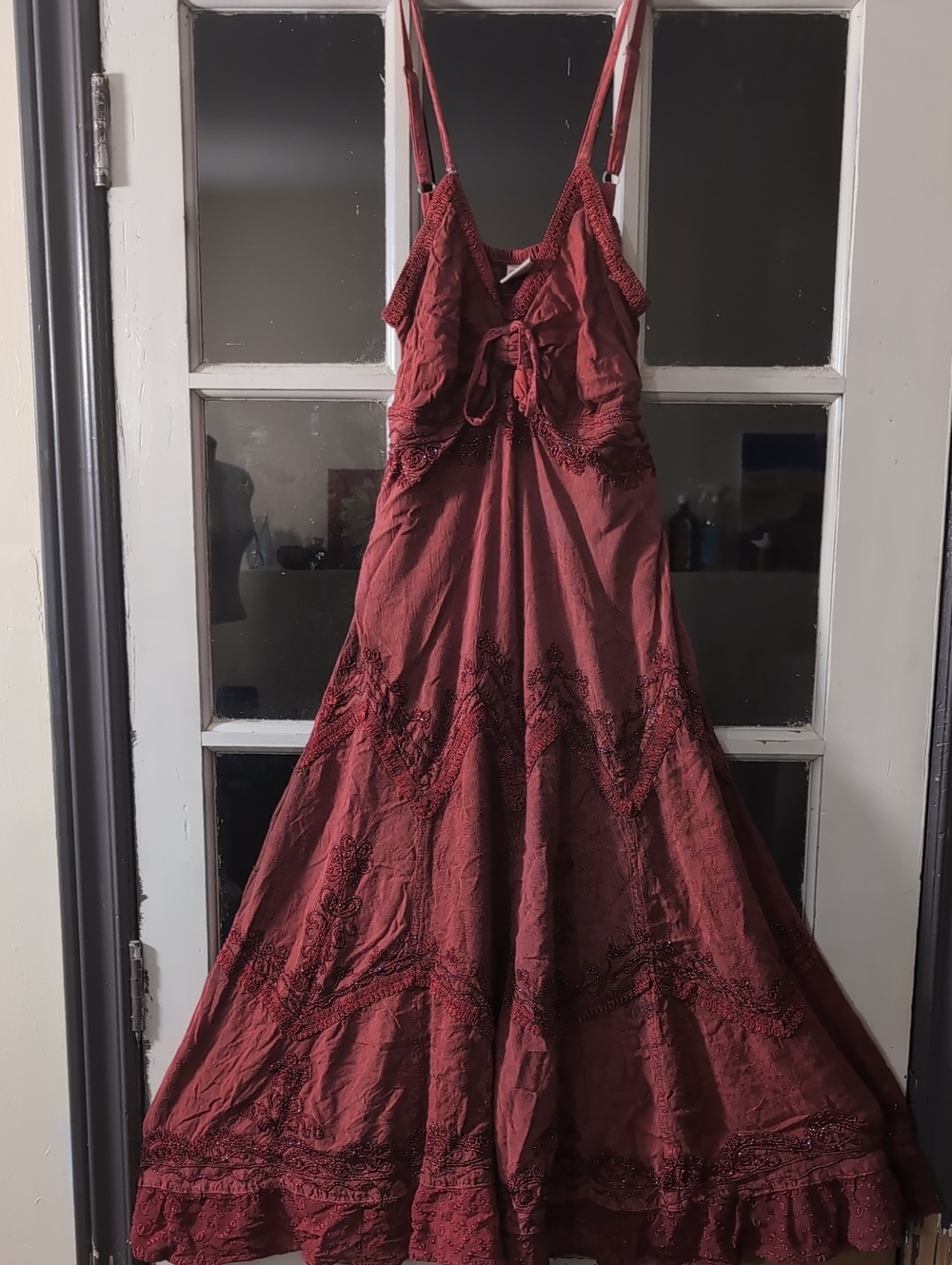 Advance Apparels Sleeveless Lace-Trim Maxi Dress in Burgundy